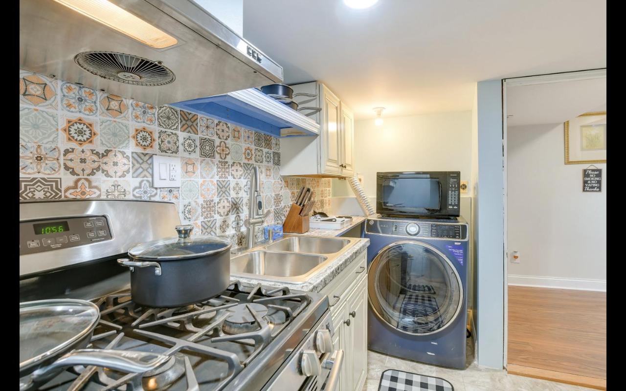 Splendid Cheerful 2-Bedroom Residential Хаятсвил Екстериор снимка