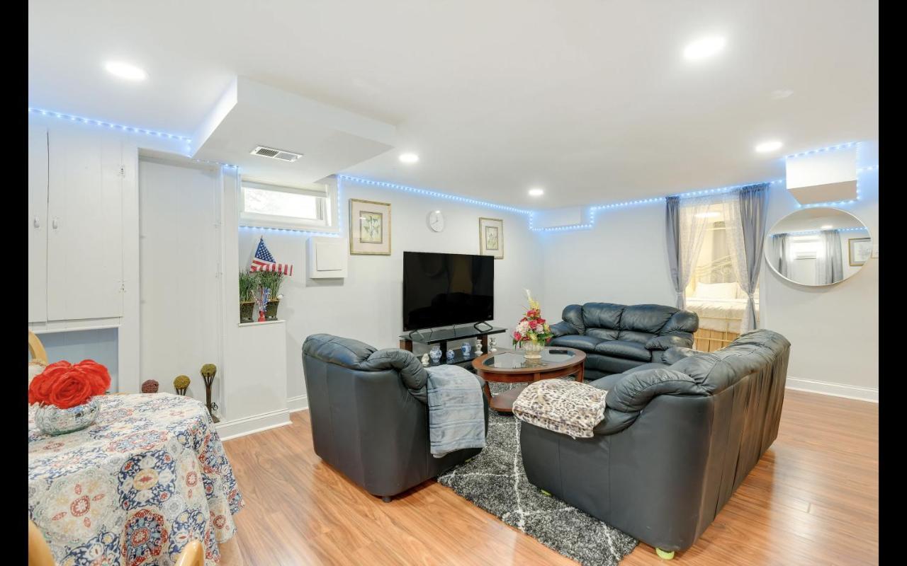 Splendid Cheerful 2-Bedroom Residential Хаятсвил Екстериор снимка